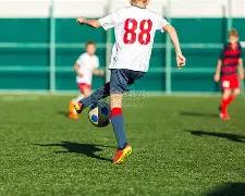 续约核心选,新合同至,目标在队至,乐竞体育官网,APP下载,注册领彩金,官方网站,网站入口